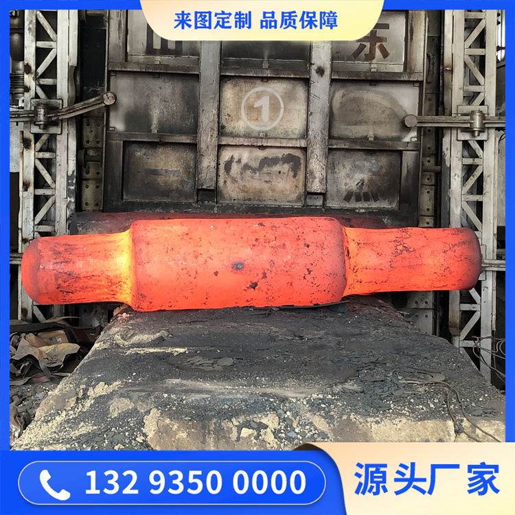 50MW汽轮机转子锻造场